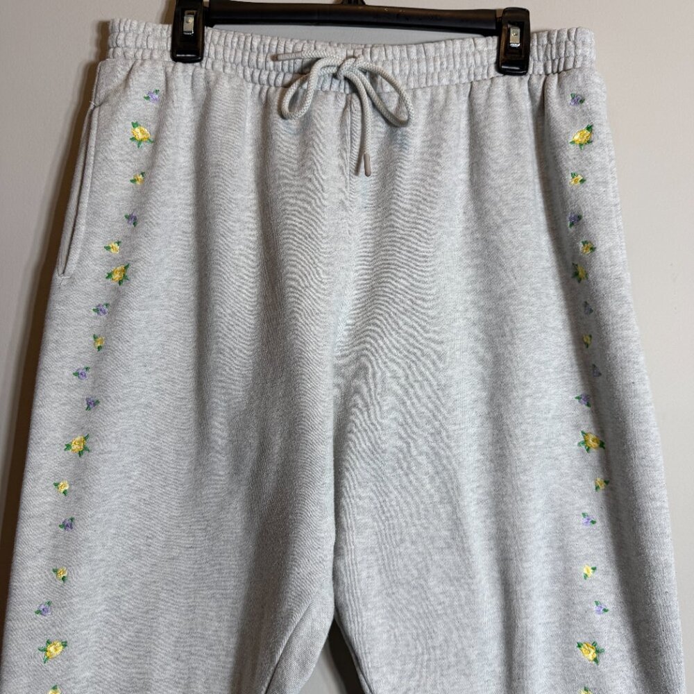 PINK Victoria's Secret Floral Embroidered Fleece Jogger Sweatpants Women's Large - Picture 6 of 11